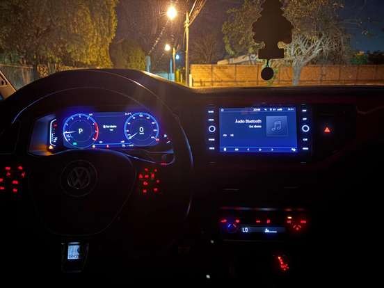 VOLKSWAGEN-POLO-1.0 200 TSI HIGHLINE AUTOMÁTICO VOLKSWAGEN-POLO-2019