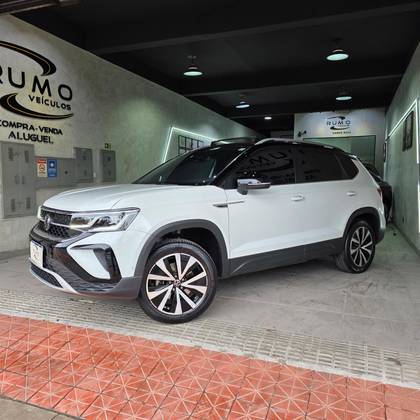 VOLKSWAGEN TAOS 1.4 250 TSI TOTAL FLEX HIGHLINE AUTOMÁTICO