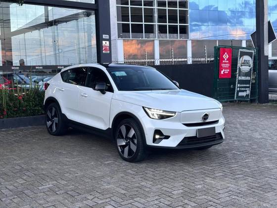 VOLVO C40 P8 RECHARGE TWIN ELECTRIC ULTIMATE AWD