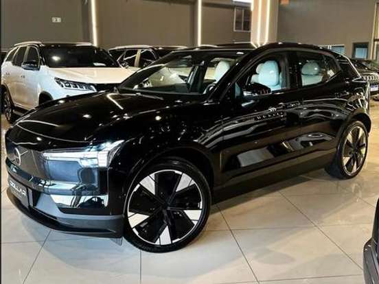 VOLVO-EX30-69 KW ELÉTRICO PERFORMANCE ULTRA VOLVO-EX30-2025