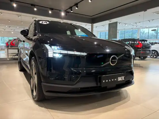 VOLVO-EX30-69 KW ELÉTRICO PLUS VOLVO-EX30-2024