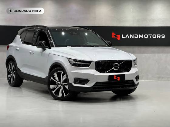 VOLVO XC40 1.5 T5 RECHARGE R-DESIGN GEARTRONIC
