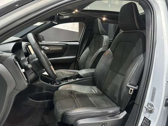 VOLVO-XC40-1.5 T5 RECHARGE R-DESIGN GEARTRONIC VOLVO-XC40-2021