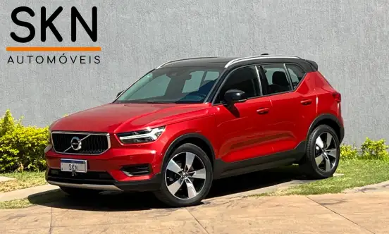 VOLVO-XC40-2018