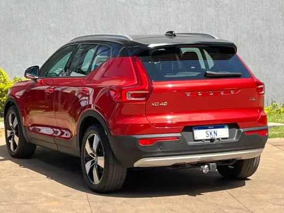 VOLVO-XC40-2.0 T5 GASOLINA MOMENTUM AWD GEARTRONIC VOLVO-XC40-2018