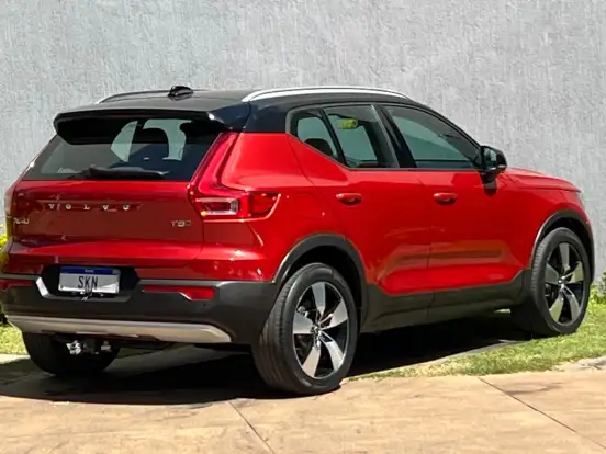 VOLVO-XC40-2.0 T5 GASOLINA MOMENTUM AWD GEARTRONIC VOLVO-XC40-2018