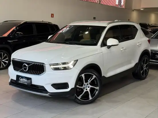 VOLVO-XC40-2.0 T5 GASOLINA MOMENTUM AWD GEARTRONIC VOLVO-XC40-2019