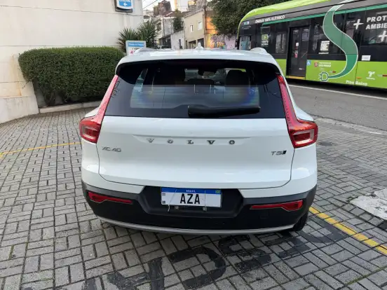 VOLVO-XC40-2.0 T5 GASOLINA MOMENTUM AWD GEARTRONIC VOLVO-XC40-2018