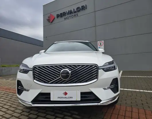 VOLVO-XC60-2025