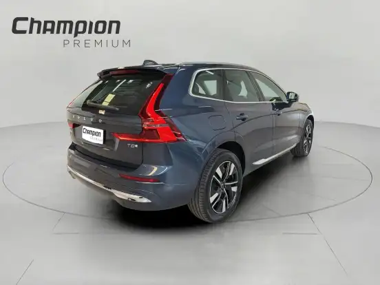 VOLVO-XC60-2025