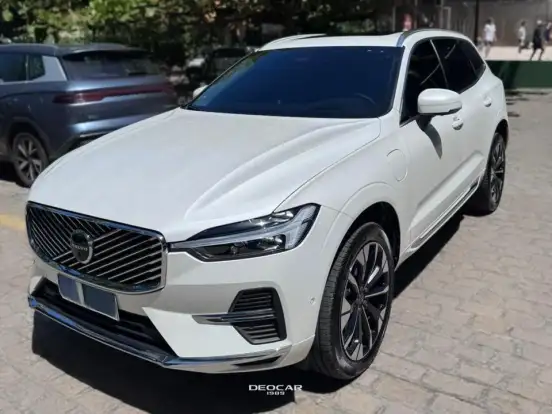 VOLVO-XC60-2.0 T8 PHEV ULTRA AWD GEARTRONIC VOLVO-XC60-2025