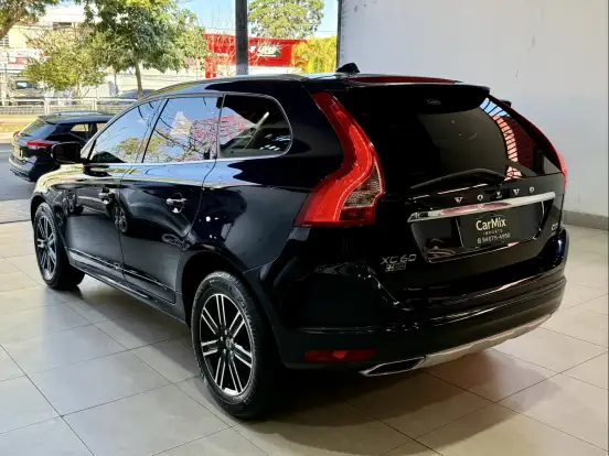 VOLVO-XC60-2.4 D5 KINETIC DIESEL AWD 4P AUTOMÁTICO VOLVO-XC60-2016
