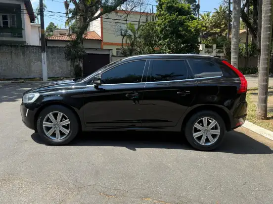 VOLVO-XC60-2.4 D5 KINETIC DIESEL AWD 4P AUTOMÁTICO VOLVO-XC60-2016