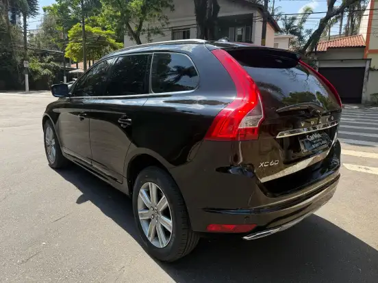 VOLVO-XC60-2.4 D5 KINETIC DIESEL AWD 4P AUTOMÁTICO VOLVO-XC60-2016