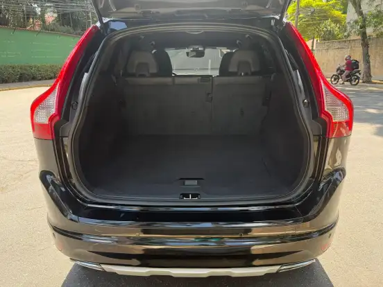 VOLVO-XC60-2.4 D5 KINETIC DIESEL AWD 4P AUTOMÁTICO VOLVO-XC60-2016