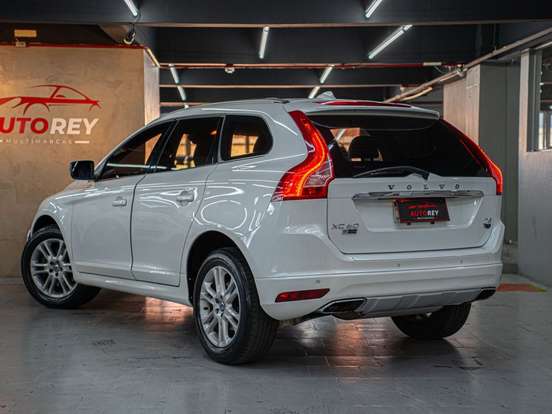 VOLVO-XC60-2.0 T5 DYNAMIC FWD TURBO GASOLINA 4P AUTOMÁTICO VOLVO-XC60-2015