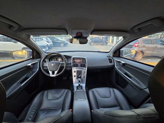 VOLVO-XC60-2.0 T5 KINETIC GASOLINA 4P AUTOMÁTICO VOLVO-XC60-2017