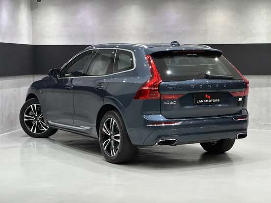 VOLVO-XC60-2.0 T8 HYBRID MOMENTUM AWD GEARTRONIC VOLVO-XC60-2021