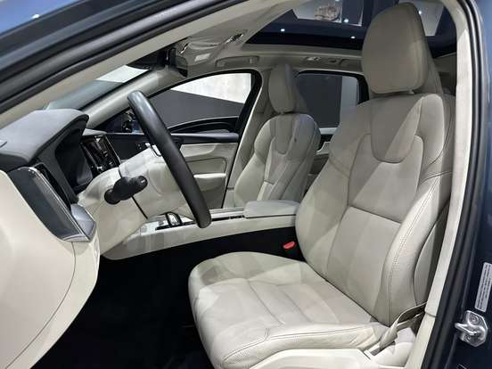 VOLVO-XC60-2.0 T8 HYBRID MOMENTUM AWD GEARTRONIC VOLVO-XC60-2021