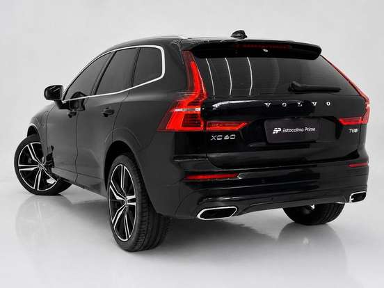 VOLVO-XC60-2018