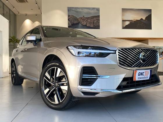 VOLVO XC60 2.0 T8 PHEV PLUS AWD GEARTRONIC