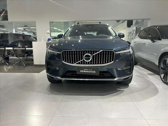 VOLVO-XC60-2022