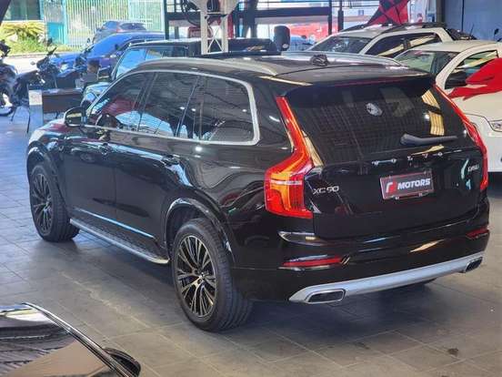 VOLVO-XC90-2019