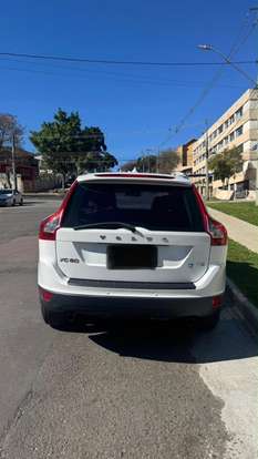 VOLVO-XC60-2012