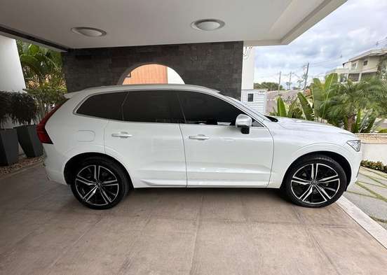 VOLVO-XC60-2.0 T5 GASOLINA R-DESIGN AWD GEARTRONIC VOLVO-XC60-2018