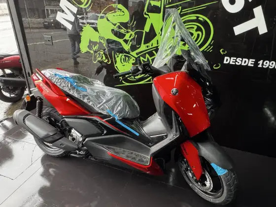YAMAHA XMAX 300 CONNECTED ABS 