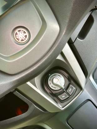 YAMAHA-NMAX CONNECTED 160 SE ABS-2024