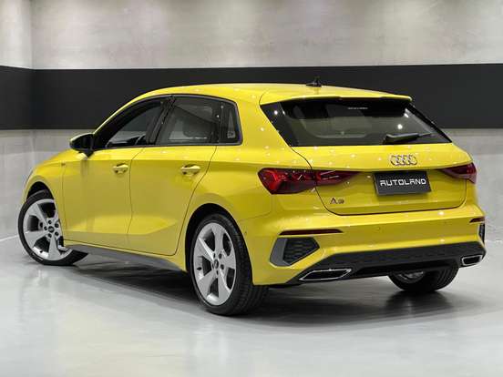 AUDI-A3-2021