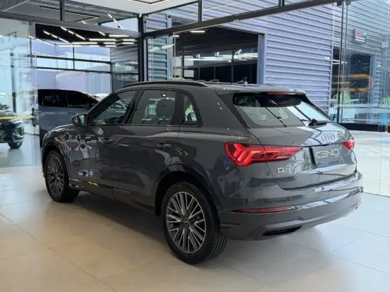 AUDI-Q3-1.4 35 TFSI GASOLINA BLACK S TRONIC AUDI-Q3-2021