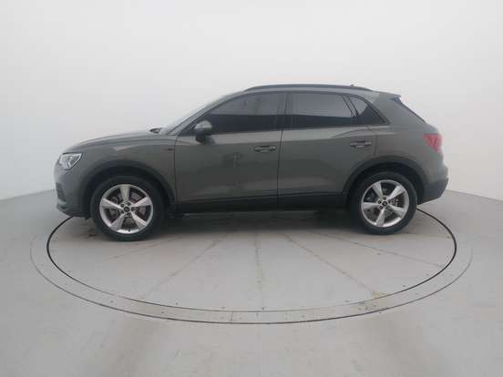 AUDI-Q3-2024