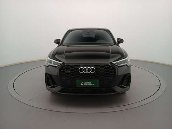 AUDI-Q3-2023