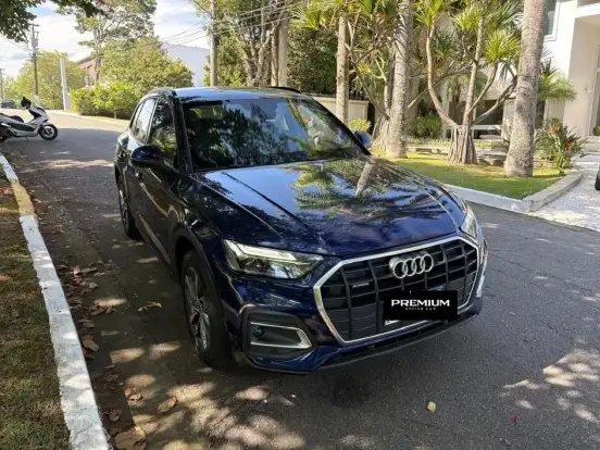 AUDI-Q5-2022