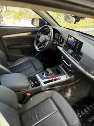 AUDI-Q5-2022