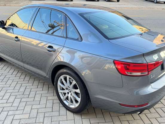 AUDI-A4-2.0 TFSI ATTRACTION GASOLINA 4P S TRONIC AUDI-A4-2018