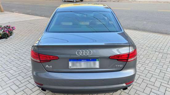 AUDI-A4-2018