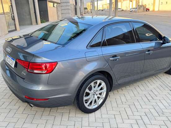 AUDI-A4-2.0 TFSI ATTRACTION GASOLINA 4P S TRONIC AUDI-A4-2018