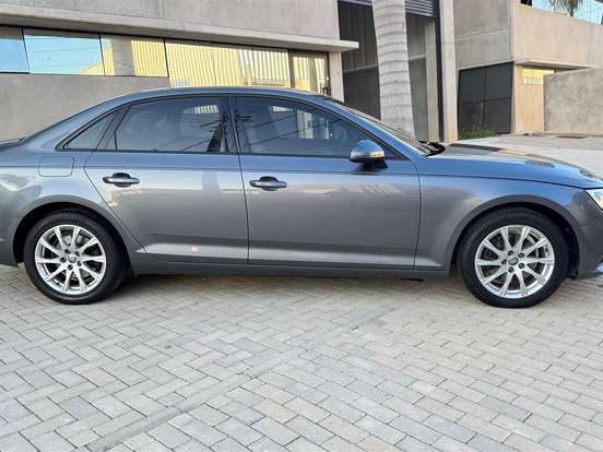 AUDI-A4-2.0 TFSI ATTRACTION GASOLINA 4P S TRONIC AUDI-A4-2018