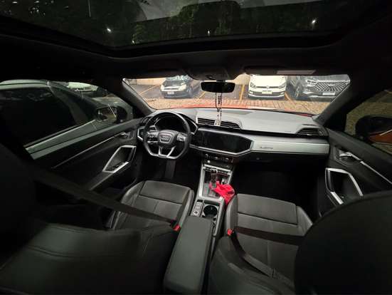 AUDI-Q3-2020