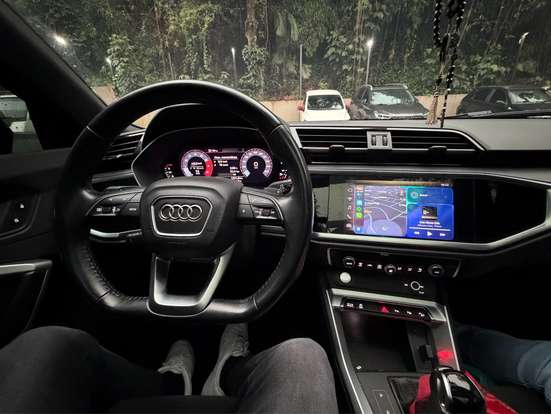 AUDI-Q3-2020
