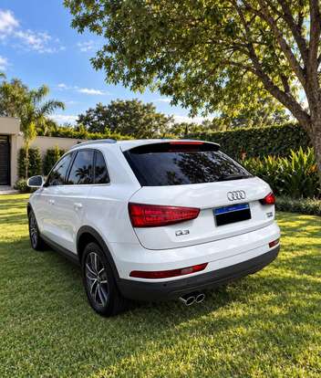 AUDI-Q3-2018