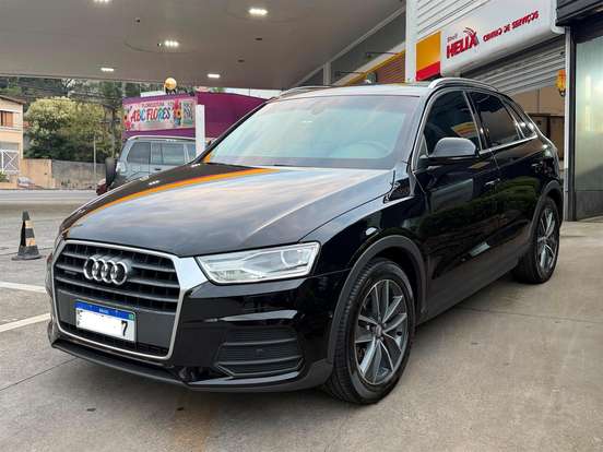 AUDI-Q3-2018