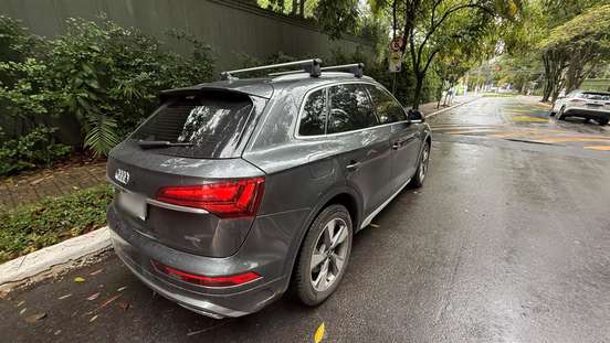 AUDI-Q5-2021