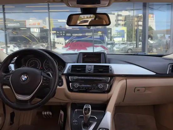 BMW-320i-2.0 SPORT 16V TURBO ACTIVE FLEX 4P AUTOMÁTICO BMW-320i-2016