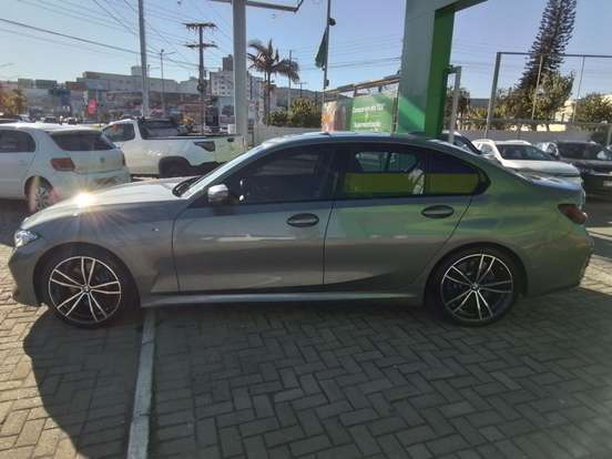 BMW-320i-2024