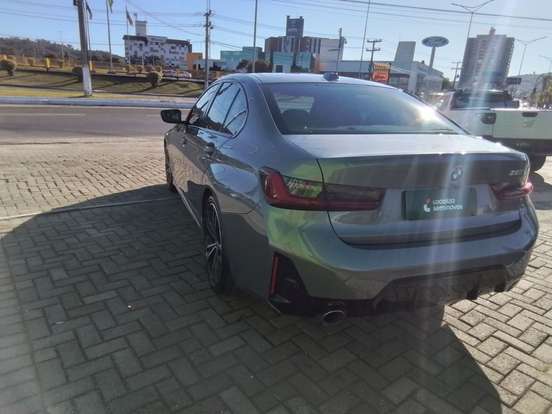 BMW-320i-2024