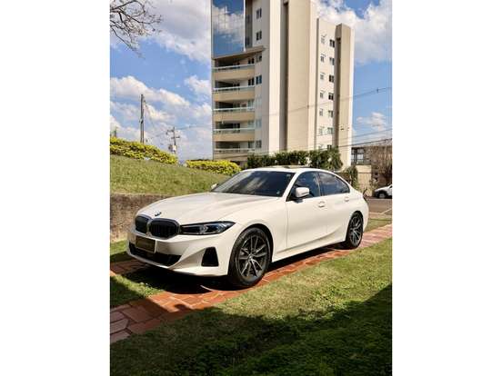 BMW-320i-2024